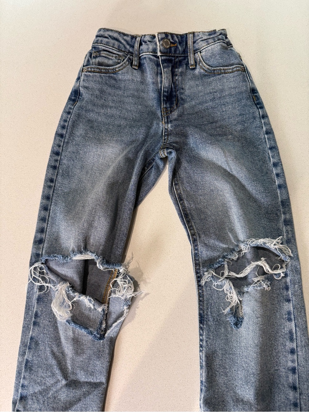 High-Rise Distressed Girl's Blue Jeans